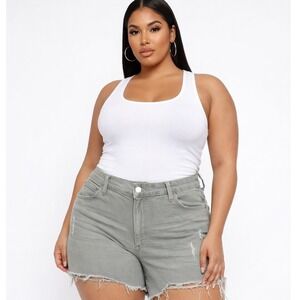 Universal Thread Women Green Distressed Raw Hem Denim Shorts Size 14/32